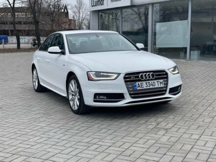 Белый Ауди А4, объемом двигателя 2 л и пробегом 119 тыс. км за 15300 $, фото 1 на Automoto.ua