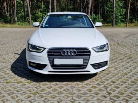 Білий Ауді А4, об'ємом двигуна 2 л та пробігом 139 тис. км за 8300 $, фото 1 на Automoto.ua