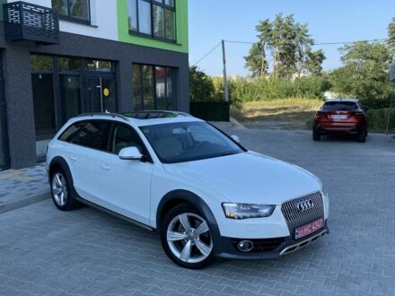 Белый Ауди А4, объемом двигателя 2 л и пробегом 209 тыс. км за 12800 $, фото 1 на Automoto.ua