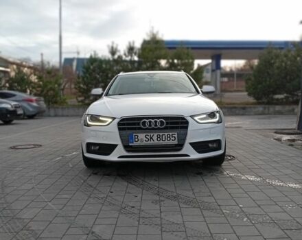 Белый Ауди А4, объемом двигателя 2 л и пробегом 242 тыс. км за 13500 $, фото 1 на Automoto.ua