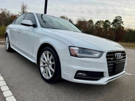 Белый Ауди А4, объемом двигателя 2 л и пробегом 75 тыс. км за 10000 $, фото 1 на Automoto.ua