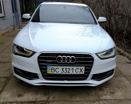 Белый Ауди А4, объемом двигателя 2 л и пробегом 180 тыс. км за 13200 $, фото 1 на Automoto.ua