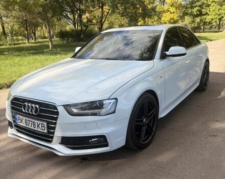 Білий Ауді А4, об'ємом двигуна 2 л та пробігом 162 тис. км за 15981 $, фото 1 на Automoto.ua