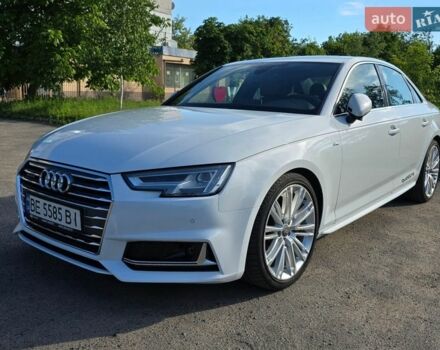 Белый Ауди А4, объемом двигателя 1.98 л и пробегом 168 тыс. км за 25000 $, фото 1 на Automoto.ua