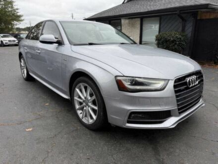 Белый Ауди А4, объемом двигателя 2 л и пробегом 70 тыс. км за 11000 $, фото 1 на Automoto.ua