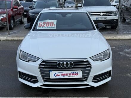 Белый Ауди А4, объемом двигателя 2 л и пробегом 135 тыс. км за 18200 $, фото 1 на Automoto.ua