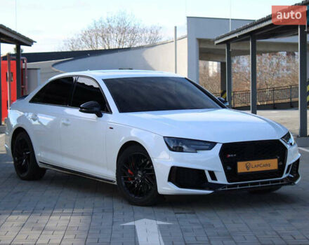 Белый Ауди А4, объемом двигателя 1.98 л и пробегом 160 тыс. км за 17900 $, фото 1 на Automoto.ua