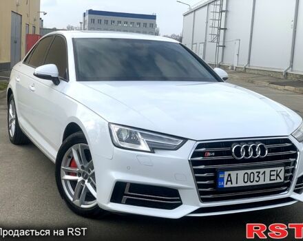 Белый Ауди А4, объемом двигателя 2 л и пробегом 140 тыс. км за 16250 $, фото 1 на Automoto.ua