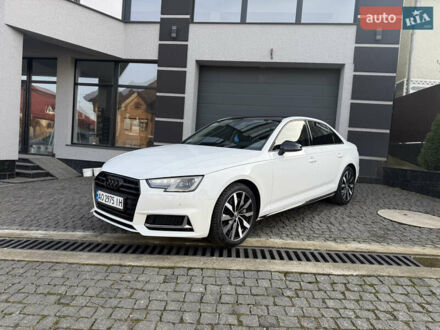 Белый Ауди А4, объемом двигателя 1.98 л и пробегом 258 тыс. км за 17000 $, фото 1 на Automoto.ua