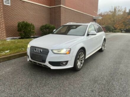 Белый Ауди А4, объемом двигателя 2 л и пробегом 77 тыс. км за 13800 $, фото 1 на Automoto.ua