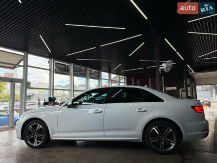 Білий Ауді А4, об'ємом двигуна 2 л та пробігом 195 тис. км за 18000 $, фото 1 на Automoto.ua