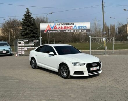 Белый Ауди А4, объемом двигателя 1.4 л и пробегом 184 тыс. км за 16500 $, фото 1 на Automoto.ua