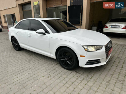 Ауди А4 2017 в Ужгороде на Automoto.ua Белый Ауди А4, объемом двигателя 2 л и пробегом 166 тыс. км за 15555 $, фото 1 на Automoto.ua