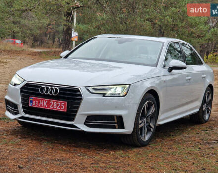 Белый Ауди А4, объемом двигателя 2 л и пробегом 169 тыс. км за 22500 $, фото 1 на Automoto.ua