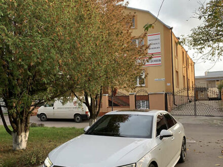 Белый Ауди А4, объемом двигателя 1.98 л и пробегом 149 тыс. км за 17700 $, фото 1 на Automoto.ua