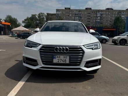 Белый Ауди А4, объемом двигателя 1.98 л и пробегом 85 тыс. км за 25000 $, фото 1 на Automoto.ua