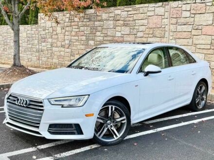 Белый Ауди А4, объемом двигателя 2 л и пробегом 89 тыс. км за 14000 $, фото 1 на Automoto.ua