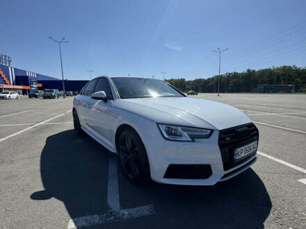 Ауди А4 2017 в Запорожье на Automoto.ua Белый Ауди А4, объемом двигателя 1.98 л и пробегом 173 тыс. км за 18300 $, фото 1 на Automoto.ua