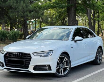 Білий Ауді А4, об'ємом двигуна 2 л та пробігом 217 тис. км за 18500 $, фото 1 на Automoto.ua