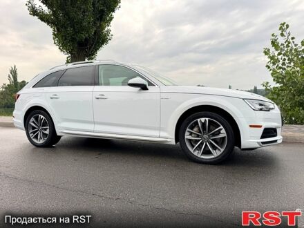 Белый Ауди А4, объемом двигателя 2 л и пробегом 125 тыс. км за 21800 $, фото 1 на Automoto.ua