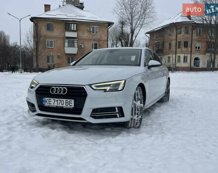 Белый Ауди А4, объемом двигателя 1.98 л и пробегом 170 тыс. км за 19799 $, фото 1 на Automoto.ua