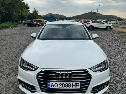 Белый Ауди А4, объемом двигателя 2 л и пробегом 253 тыс. км за 17500 $, фото 1 на Automoto.ua