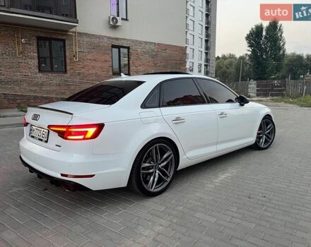 Белый Ауди А4, объемом двигателя 2 л и пробегом 121 тыс. км за 22000 $, фото 1 на Automoto.ua