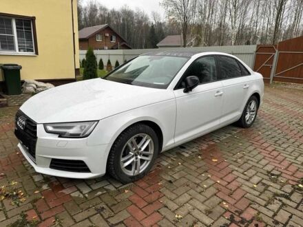 Белый Ауди А4, объемом двигателя 2 л и пробегом 99 тыс. км за 16500 $, фото 1 на Automoto.ua