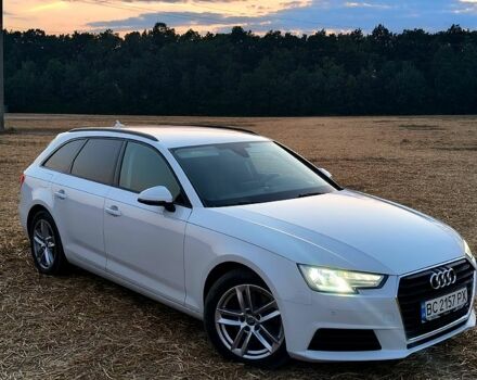 Білий Ауді А4, об'ємом двигуна 2 л та пробігом 273 тис. км за 18000 $, фото 1 на Automoto.ua