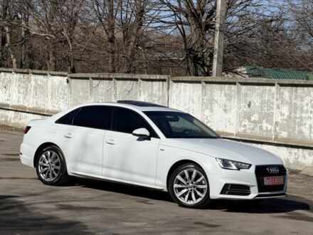 Белый Ауди А4, объемом двигателя 2 л и пробегом 180 тыс. км за 15300 $, фото 1 на Automoto.ua
