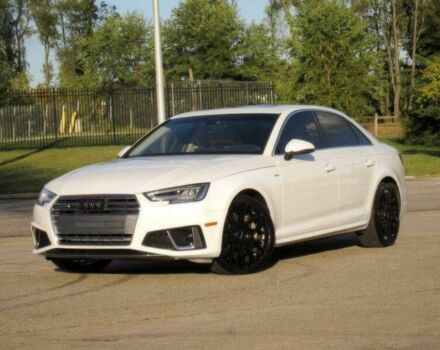 Білий Ауді А4, об'ємом двигуна 2 л та пробігом 45 тис. км за 13500 $, фото 1 на Automoto.ua