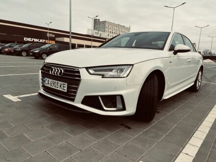 Белый Ауди А4, объемом двигателя 2 л и пробегом 77 тыс. км за 25000 $, фото 1 на Automoto.ua