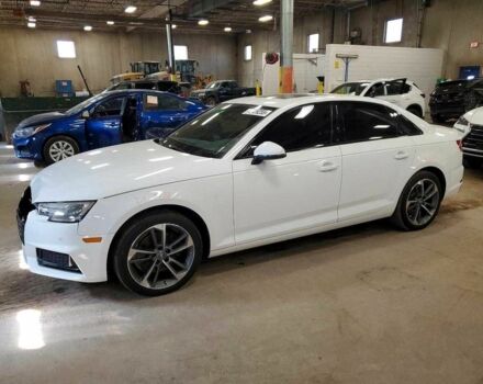 Білий Ауді А4, об'ємом двигуна 2 л та пробігом 46 тис. км за 4100 $, фото 1 на Automoto.ua