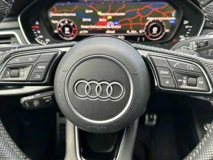 Белый Ауди А4, объемом двигателя 2 л и пробегом 270 тыс. км за 25000 $, фото 1 на Automoto.ua