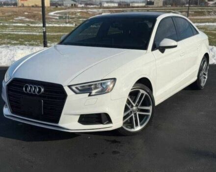 Белый Ауди А4, объемом двигателя 2 л и пробегом 67 тыс. км за 5500 $, фото 1 на Automoto.ua