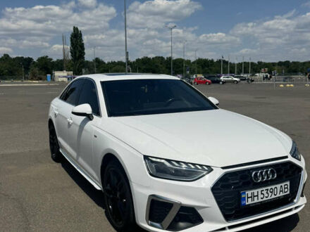 Ауди А4 2020 в Одессе на Automoto.ua Белый Ауди А4, объемом двигателя 2 л и пробегом 111 тыс. км за 26100 $, фото 1 на Automoto.ua