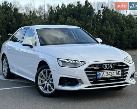 Белый Ауди А4, объемом двигателя 1.97 л и пробегом 58 тыс. км за 41999 $, фото 1 на Automoto.ua