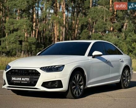 Білий Ауді А4, об'ємом двигуна 1.98 л та пробігом 82 тис. км за 25555 $, фото 1 на Automoto.ua