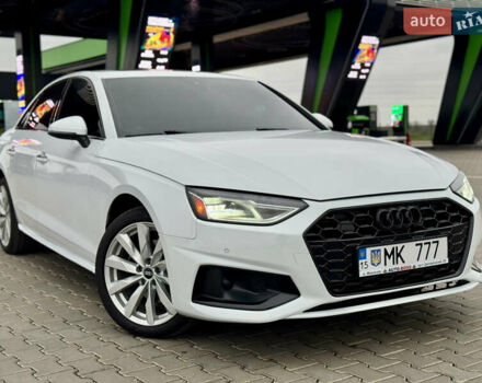 Білий Ауді А4, об'ємом двигуна 2 л та пробігом 132 тис. км за 24500 $, фото 1 на Automoto.ua