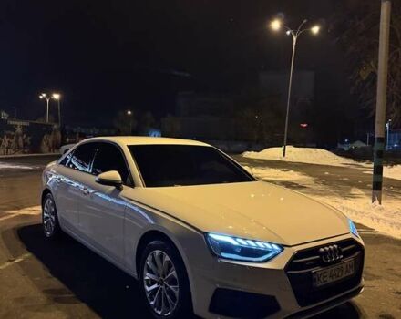 Белый Ауди А4, объемом двигателя 2 л и пробегом 96 тыс. км за 34000 $, фото 1 на Automoto.ua