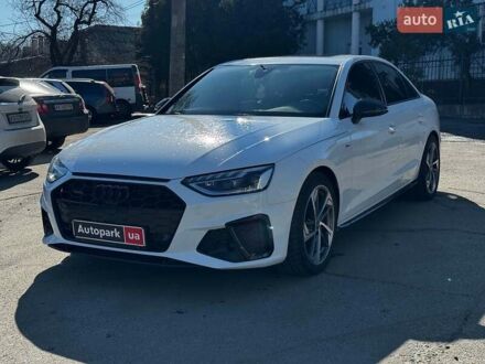 Белый Ауди А4, объемом двигателя 2 л и пробегом 29 тыс. км за 33990 $, фото 1 на Automoto.ua