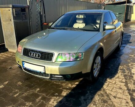 Бежевый Ауди А4, объемом двигателя 2 л и пробегом 455 тыс. км за 5200 $, фото 1 на Automoto.ua