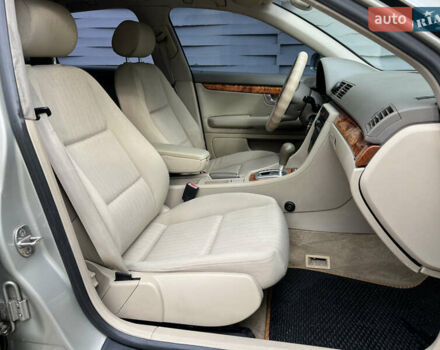 Ауди А4 2003 в Киеве на Automoto.ua Бежевый Ауди А4, объемом двигателя 1.98 л и пробегом 377 тыс. км за 4600 $, фото 23 на Automoto.ua