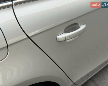 Бежевый Ауди А4, объемом двигателя 1.8 л и пробегом 219 тыс. км за 9499 $, фото 27 на Automoto.ua