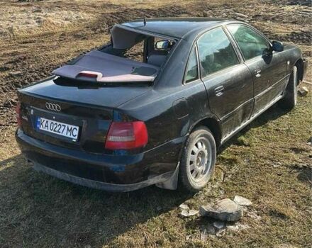 Черный Ауди А4, объемом двигателя 1.6 л и пробегом 270 тыс. км за 999 $, фото 4 на Automoto.ua