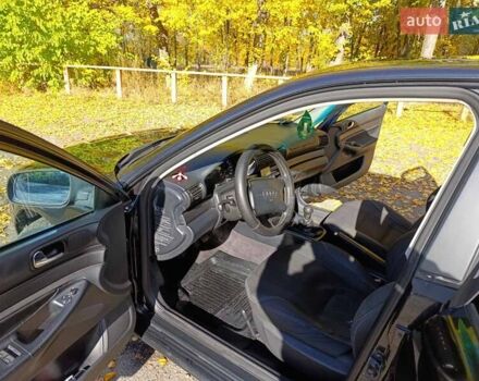 Чорний Ауді А4, об'ємом двигуна 1.6 л та пробігом 337 тис. км за 3200 $, фото 10 на Automoto.ua