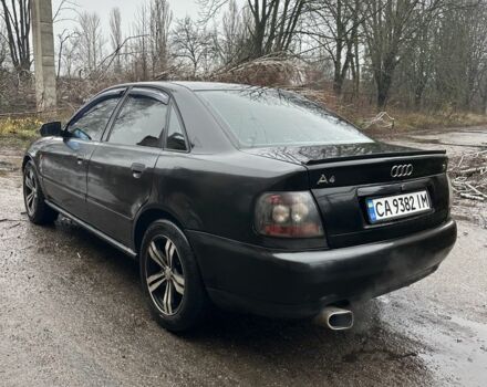 Черный Ауди А4, объемом двигателя 1.8 л и пробегом 350 тыс. км за 2550 $, фото 5 на Automoto.ua
