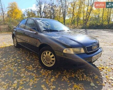Чорний Ауді А4, об'ємом двигуна 1.6 л та пробігом 337 тис. км за 3200 $, фото 2 на Automoto.ua