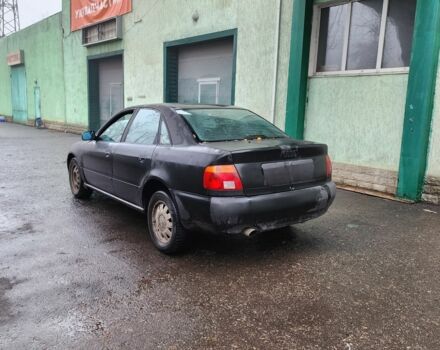 Черный Ауди А4, объемом двигателя 1.8 л и пробегом 250 тыс. км за 950 $, фото 1 на Automoto.ua