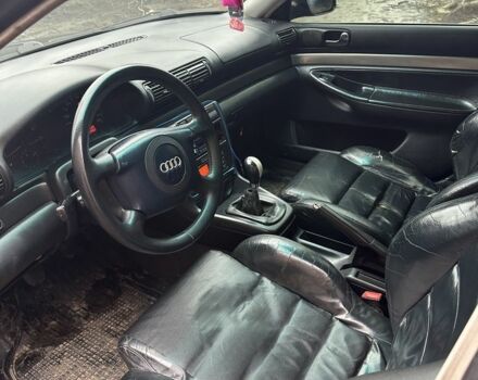 Черный Ауди А4, объемом двигателя 1.8 л и пробегом 350 тыс. км за 2550 $, фото 11 на Automoto.ua